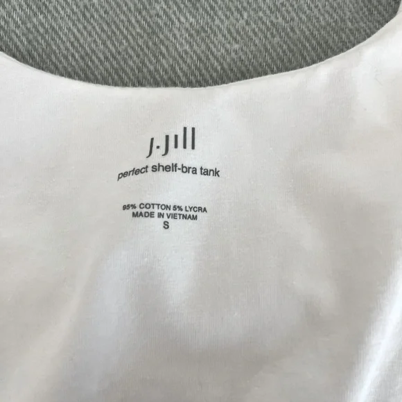 J.JILL Small white cotton tank top with built in shelf bra VGC - Picture 3 of 7